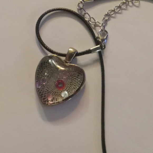 Necklace - Picture 2 of 2